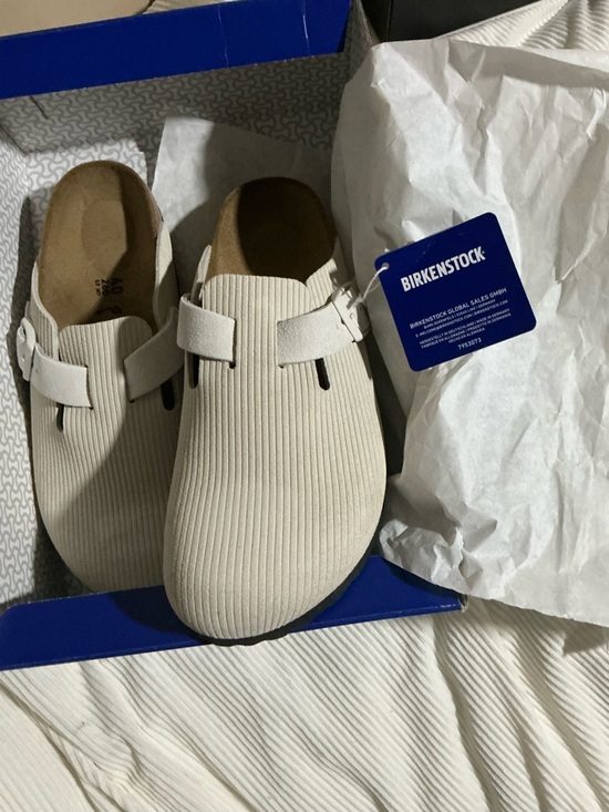 Birkenstock Shoes - Birkenstock Off-White Ribbed Boston Clogs NARROW FIT